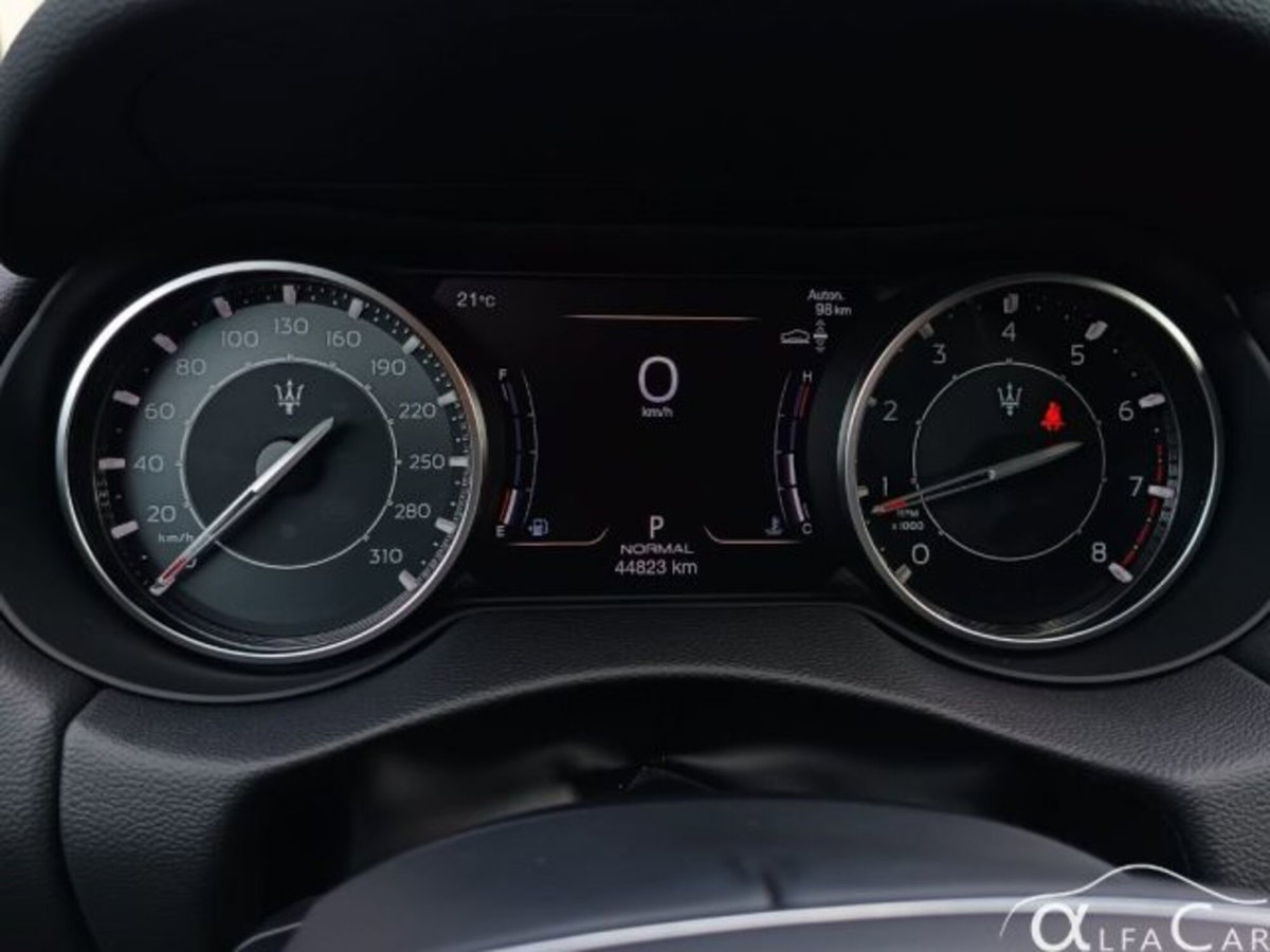 Maserati Levante Levante MHEV 330 CV AWD GT (10)
