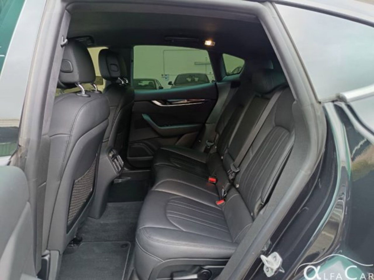 Maserati Levante Levante MHEV 330 CV AWD GT (13)