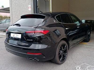 Maserati Levante Levante MHEV 330 CV AWD GT (2)