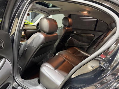 Jaguar S-Type 4.2 V8 Executive (10)