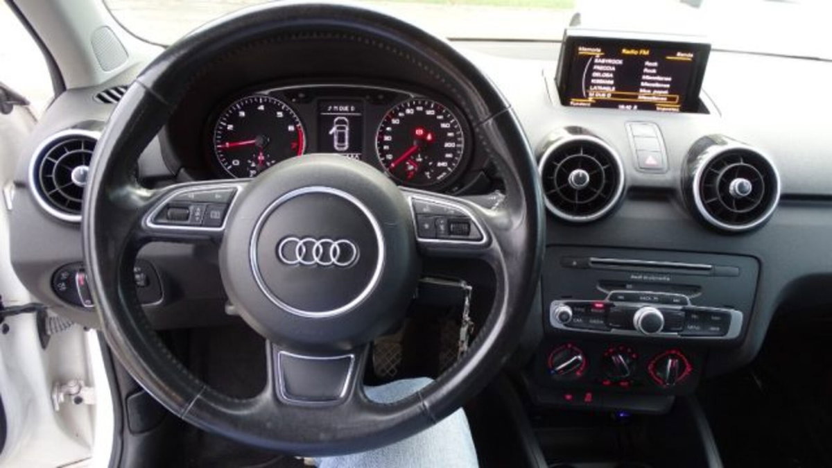 Audi A1 Sportback Sportback 25 1.0 tfsi Business (15)