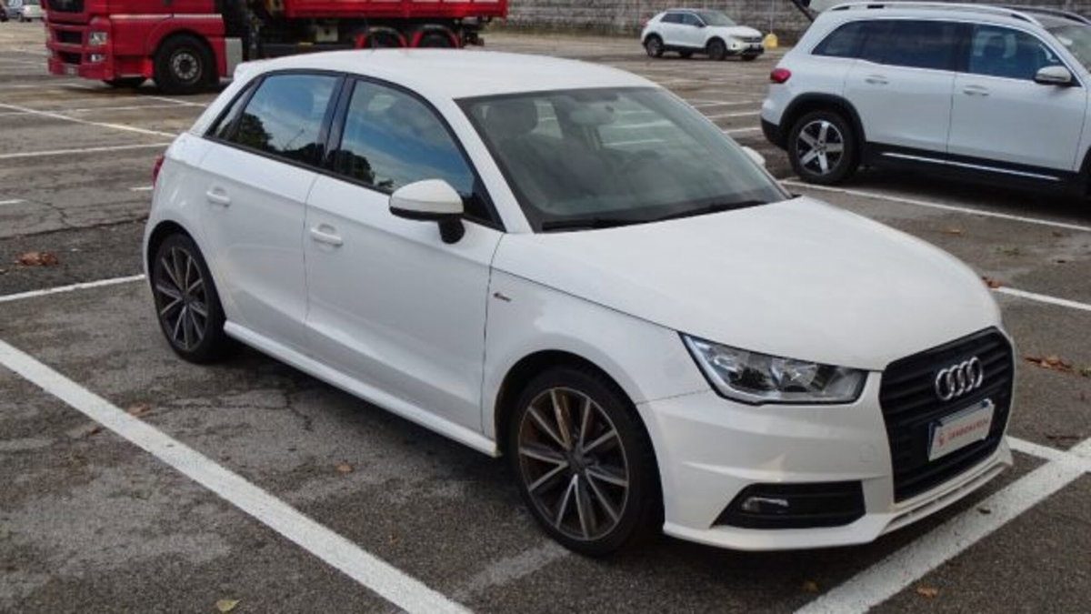 Audi A1 Sportback Sportback 25 1.0 tfsi Business (2)