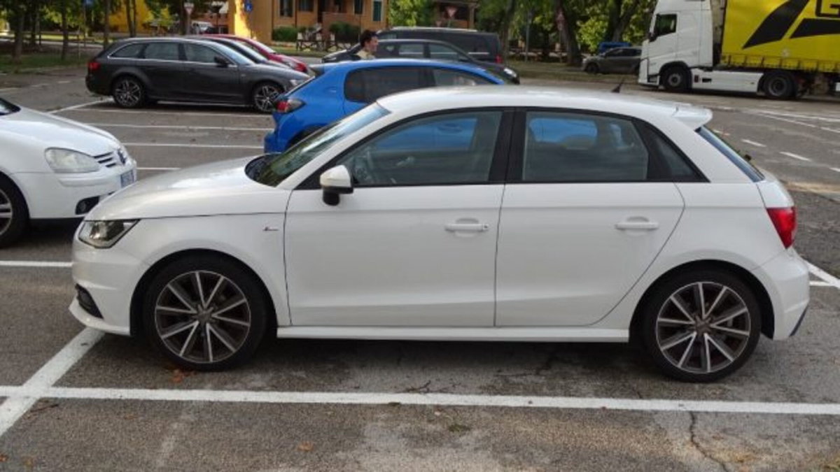 Audi A1 Sportback Sportback 25 1.0 tfsi Business (4)