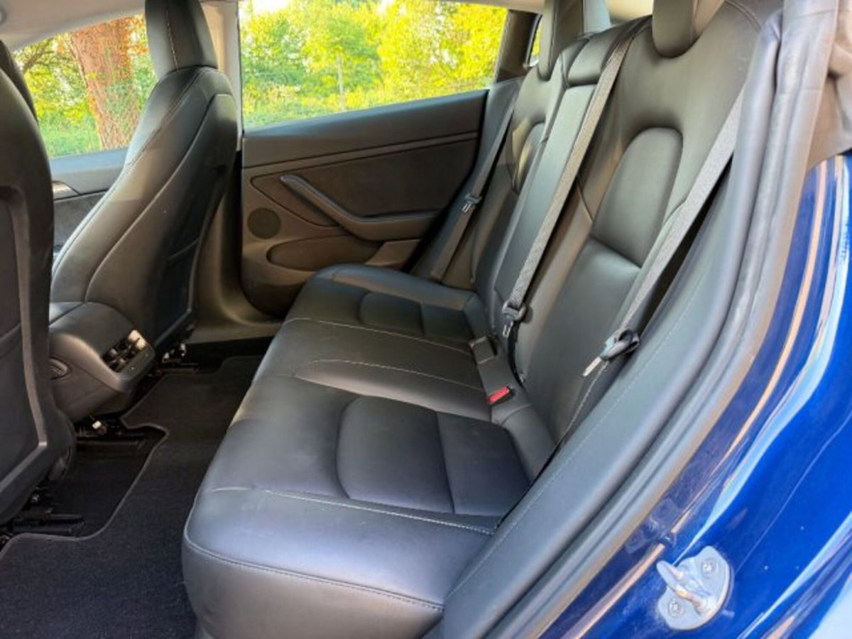 Tesla Model 3 Model 3 Standard RWD Plus (17)