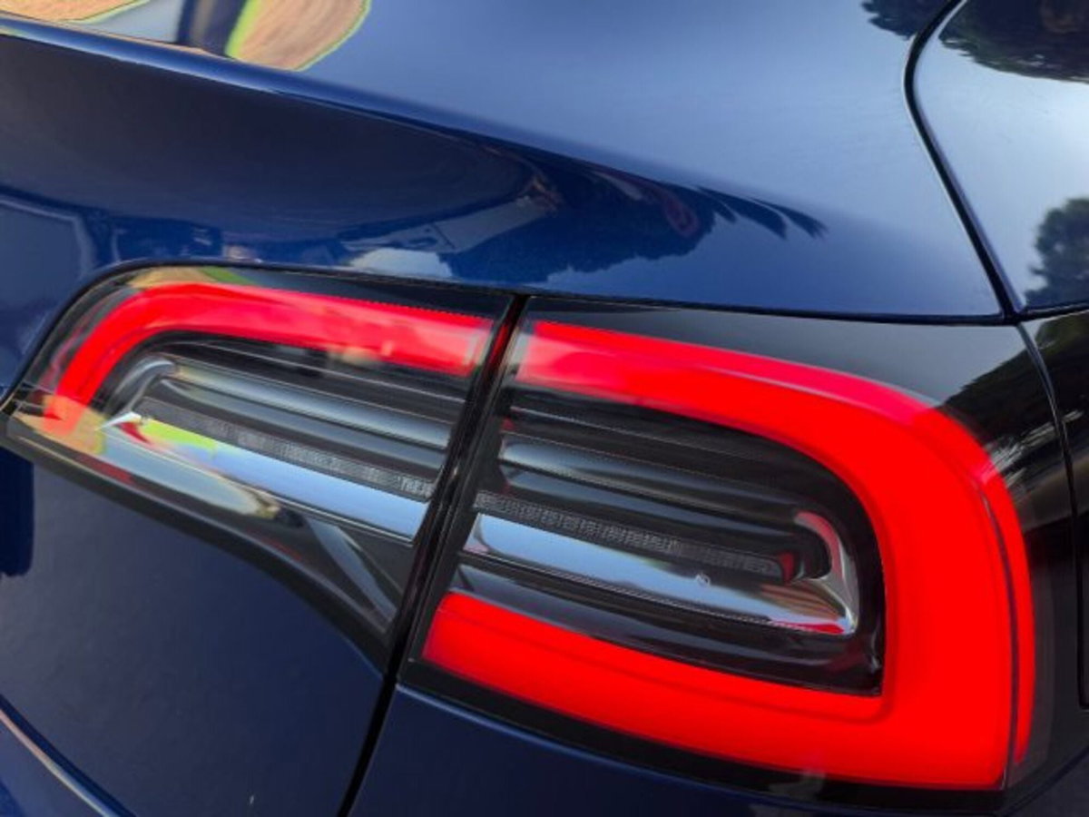 Tesla Model 3 Model 3 Standard RWD Plus (4)