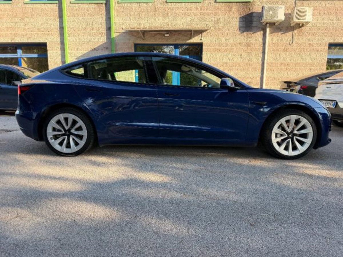 Tesla Model 3 Model 3 Standard RWD Plus (5)