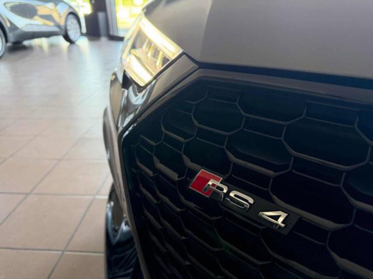 Audi RS 4 Avant 4 2.9 TFSI quattro tiptronic (18)