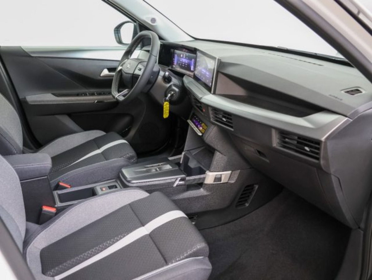 Opel Frontera 1.2 hybrid GS 145cv edct 7p.ti (12)
