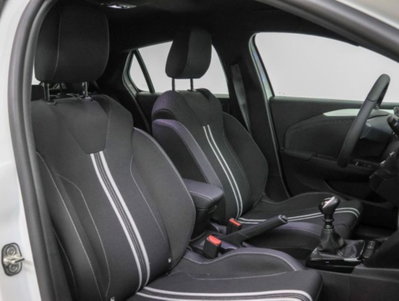 Opel Corsa 1.2 hybrid GS 100cv dct6 (11)