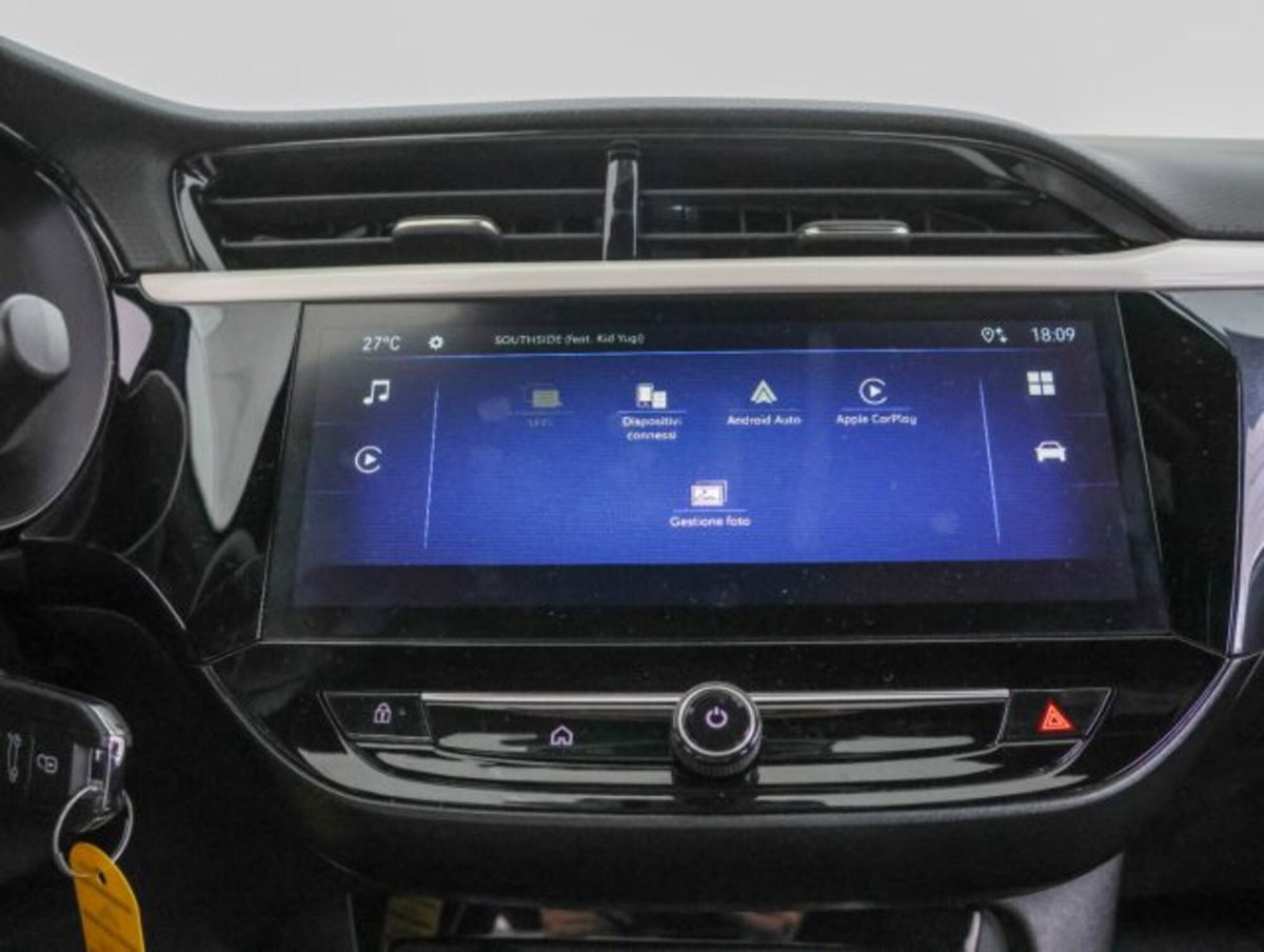 Opel Corsa 1.2 hybrid GS 100cv dct6 (18)