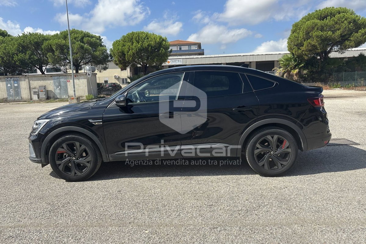 Renault Arkana E-Tech 145 CV R.S. Line (8)