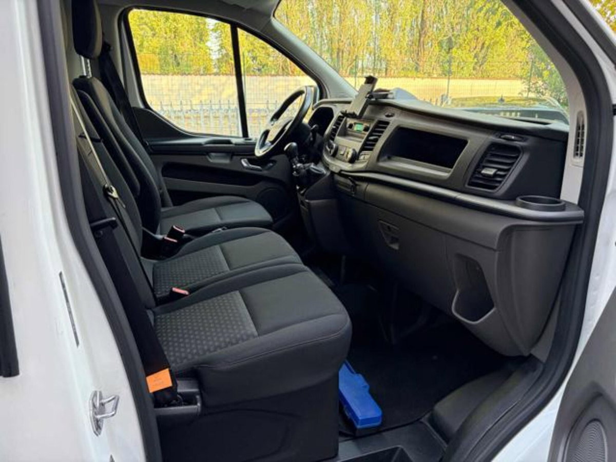 Ford Transit Custom Furgone 280 2.0 EcoBlue 130 PC Furgone Trend (15)