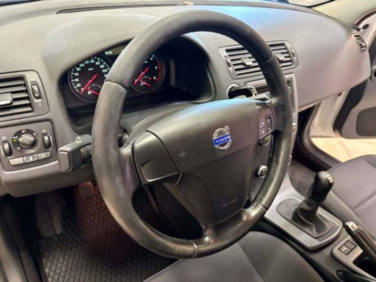 Volvo C30 D2 Black Design (10)