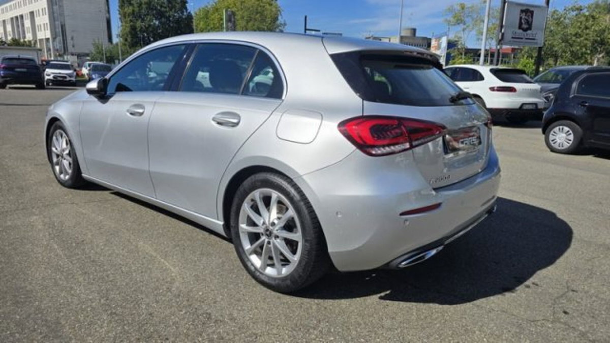 Mercedes-Benz Classe A Sedan 200 d Automatic 4Matic 4p. Business (3)