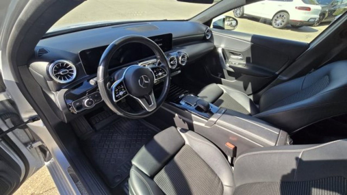 Mercedes-Benz Classe A Sedan 200 d Automatic 4Matic 4p. Business (7)