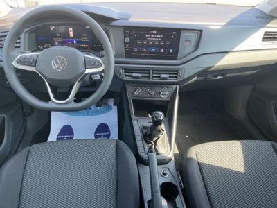 Volkswagen Polo 1.0 Young 80cv (12)