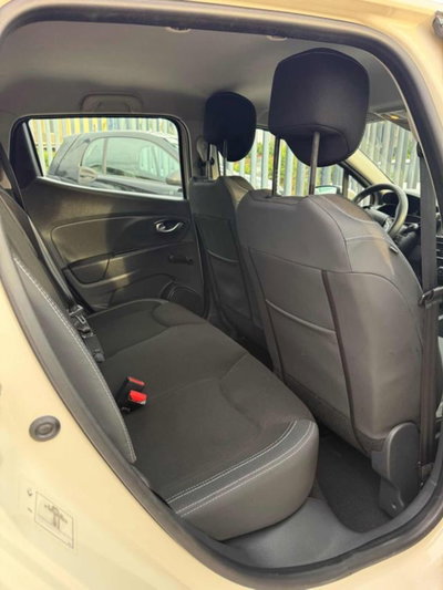 Renault Clio TCe 12V 90 CV GPL 5 porte Moschino Life (9)