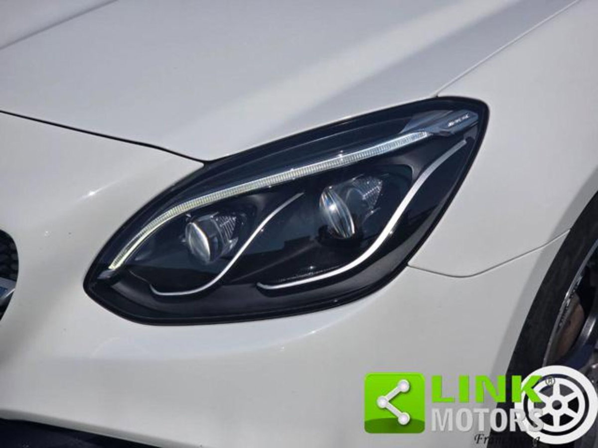 Mercedes-Benz SLC 180 AMG line (10)