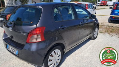 Toyota Yaris 1.3 5 porte Sol (7)