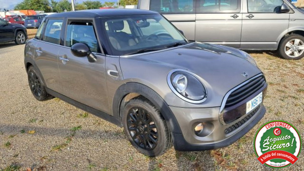 MINI Mini 1.5 Cooper D Baker Street 5 porte (13)
