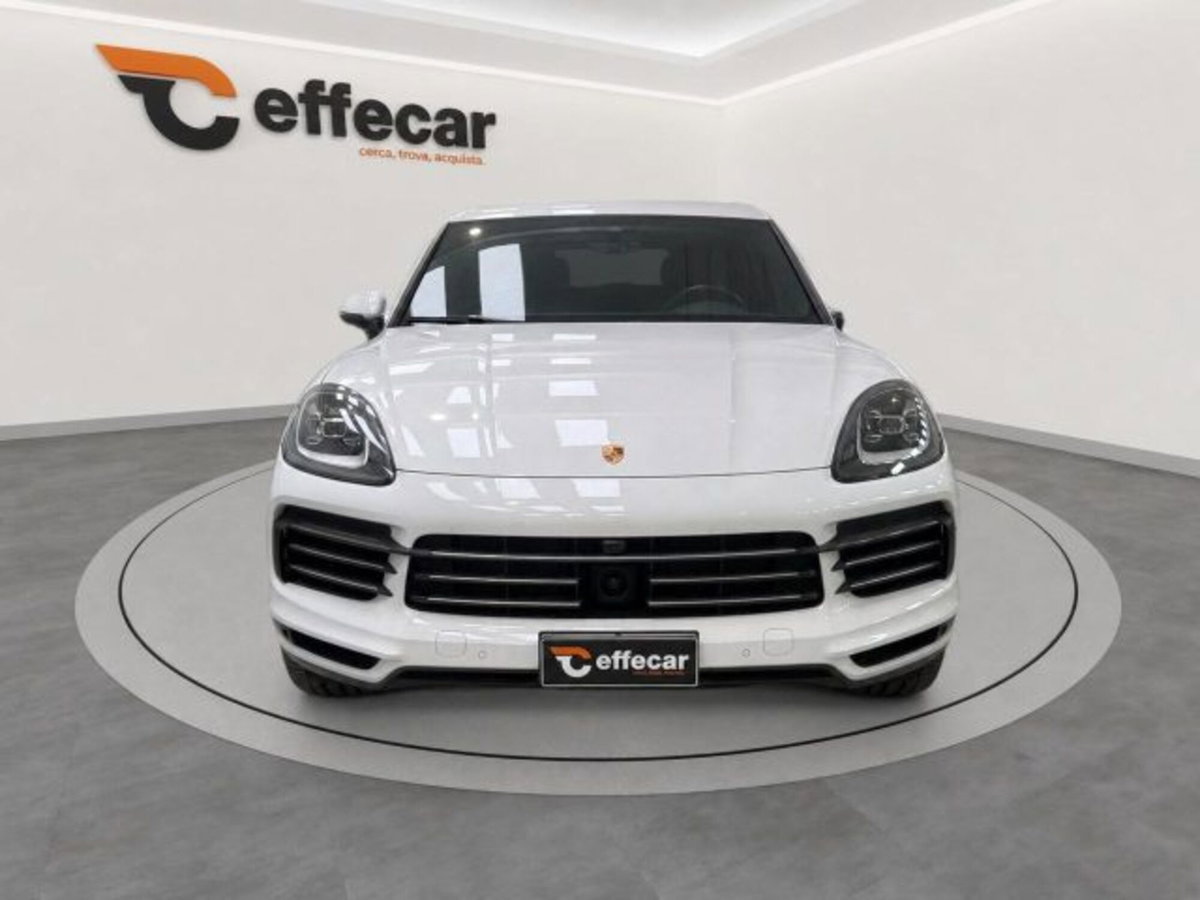 Porsche Cayenne 3.0 V6 (2)