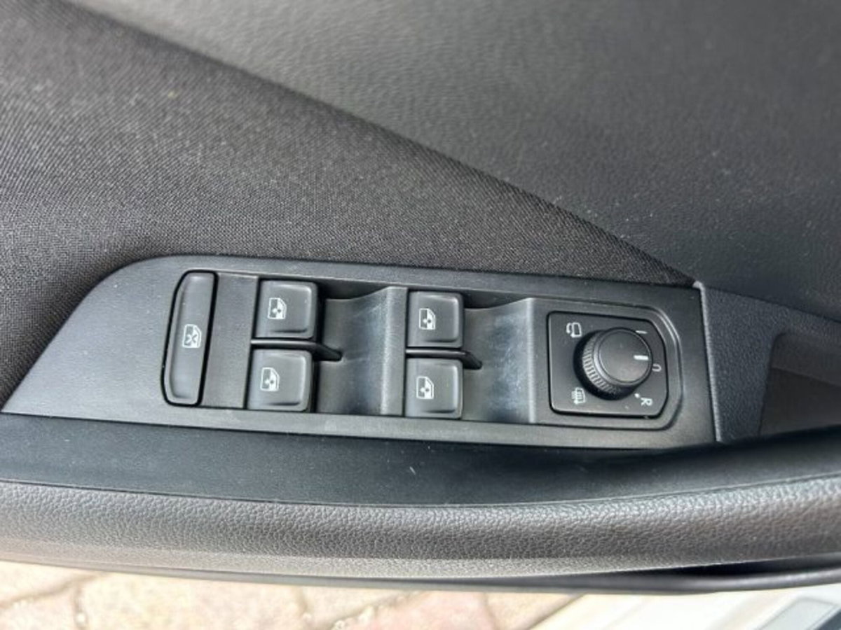 Skoda Kamiq 1.0 G-Tec Monte Carlo (14)