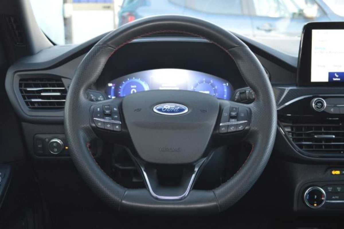 Ford Kuga 1.5 EcoBoost 150 CV 2WD ST-Line (10)