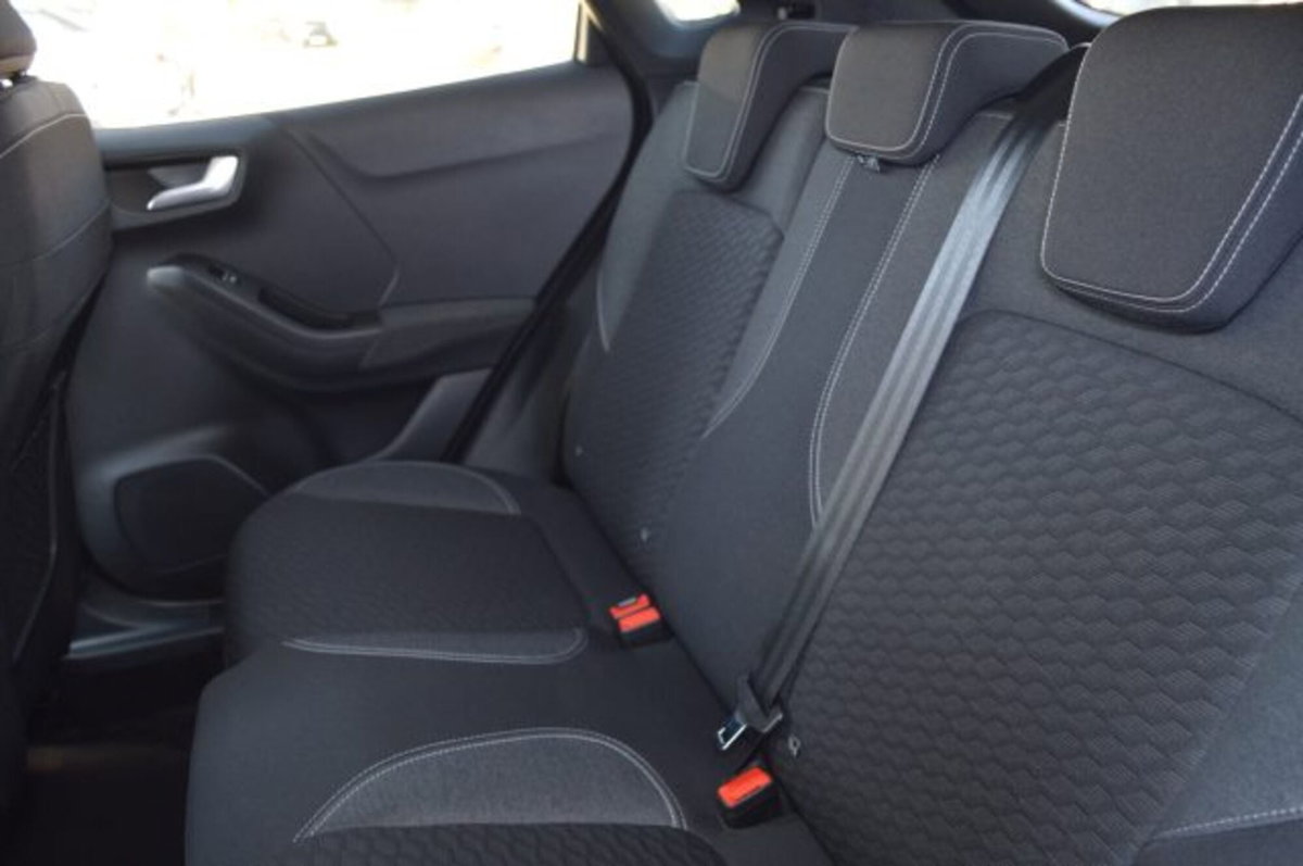 Ford Puma 1.0 EcoBoost Hybrid 125 CV S&S aut. Titanium Design (9)