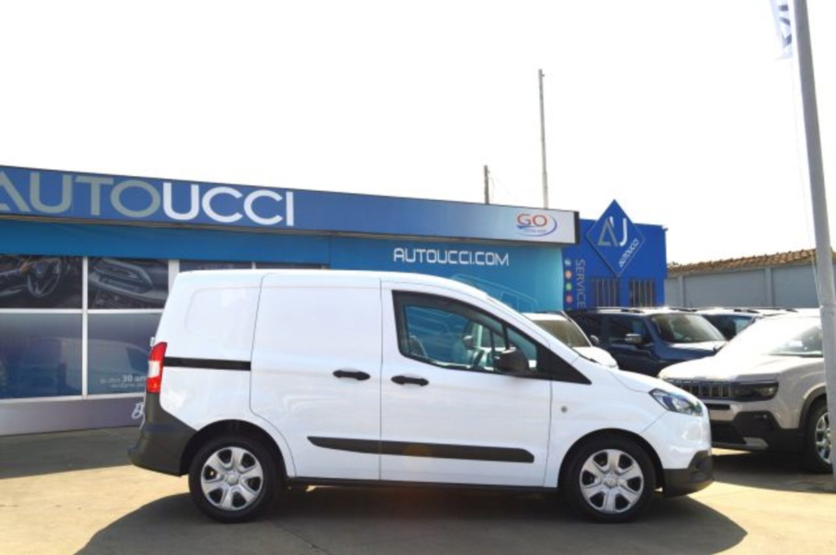 Ford Transit Courier 1.0 EcoBoost 100CV  Trend (2)