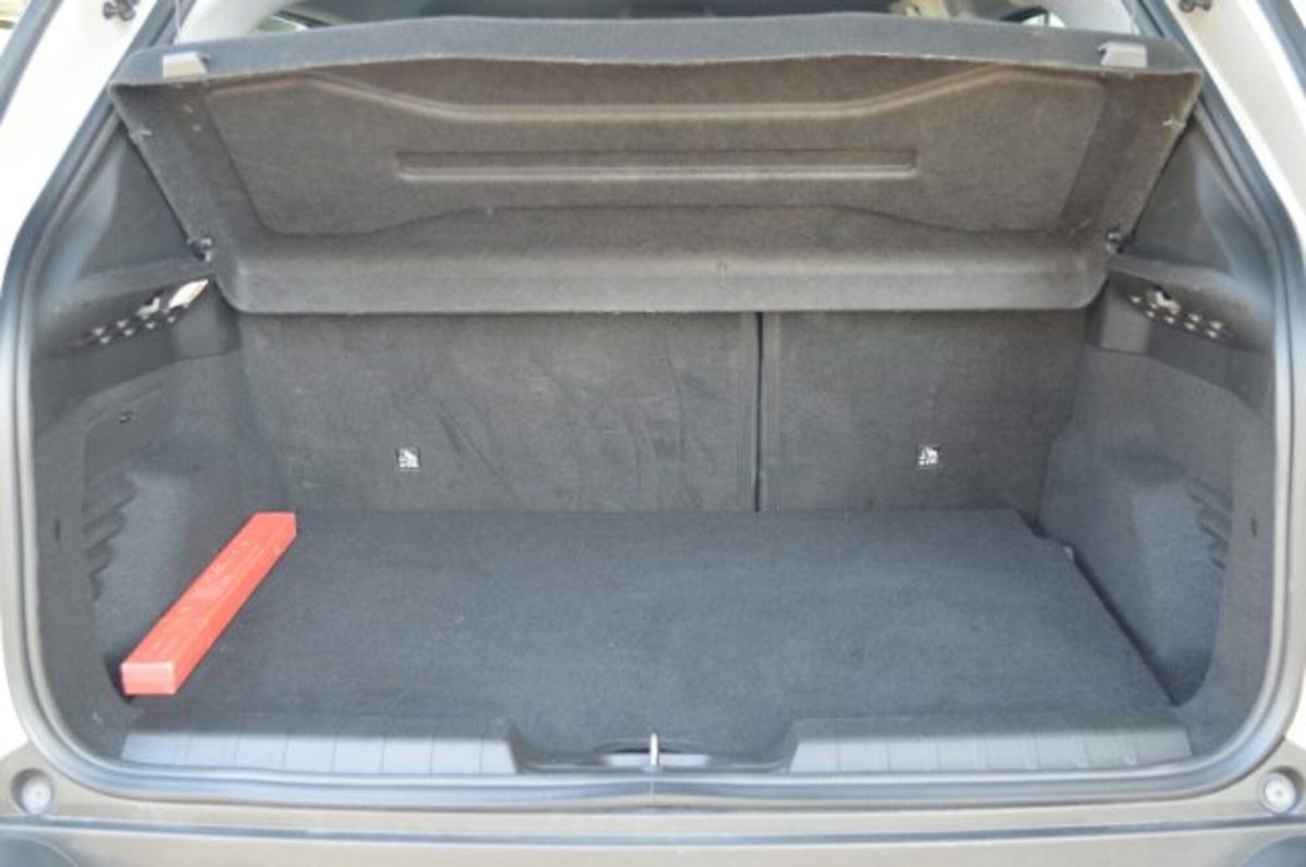 Jeep Avenger 1.2 turbo Altitude fwd 100cv (20)
