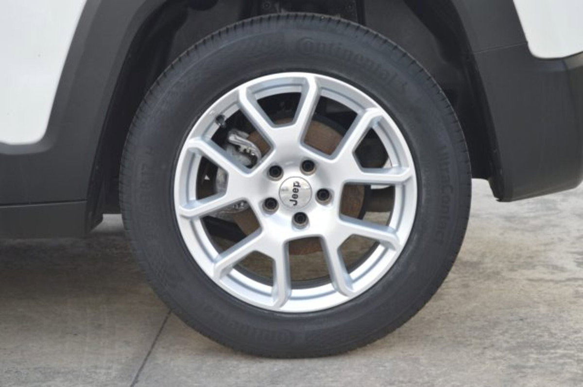 Jeep Renegade 1.6 Mjt 130 CV Limited (18)