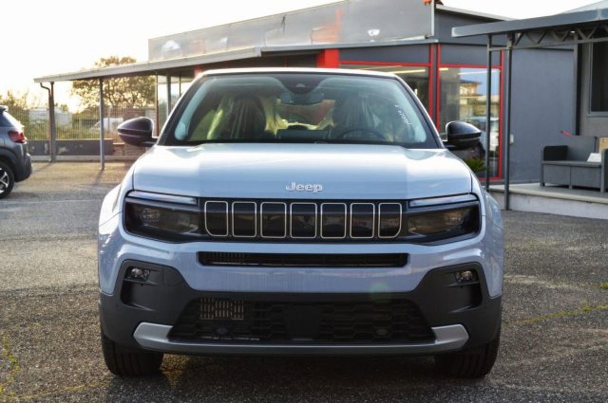 Jeep Avenger 1.2 turbo Summit fwd 100cv (4)