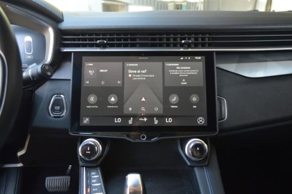 Lynk & Co 01 01 1.5 td phev (12)