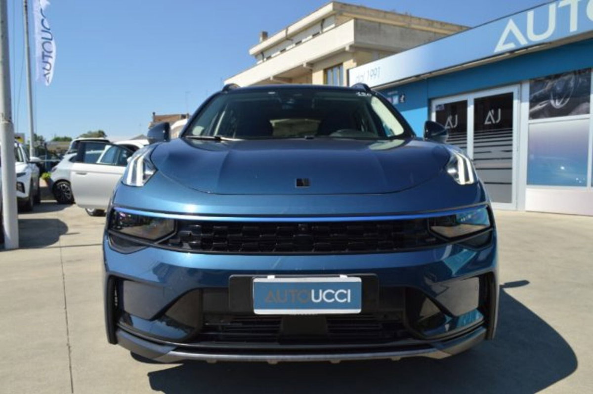 Lynk & Co 01 01 1.5 td phev (4)