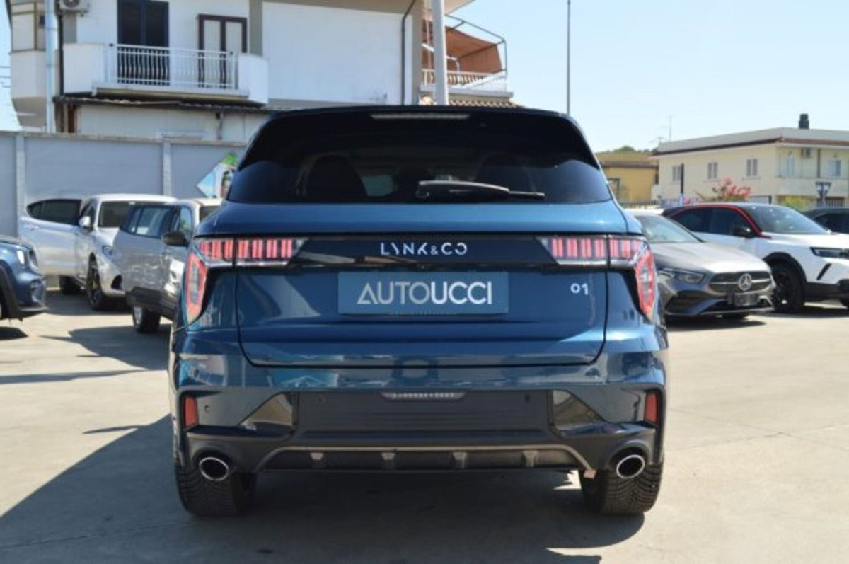 Lynk & Co 01 01 1.5 td phev (6)