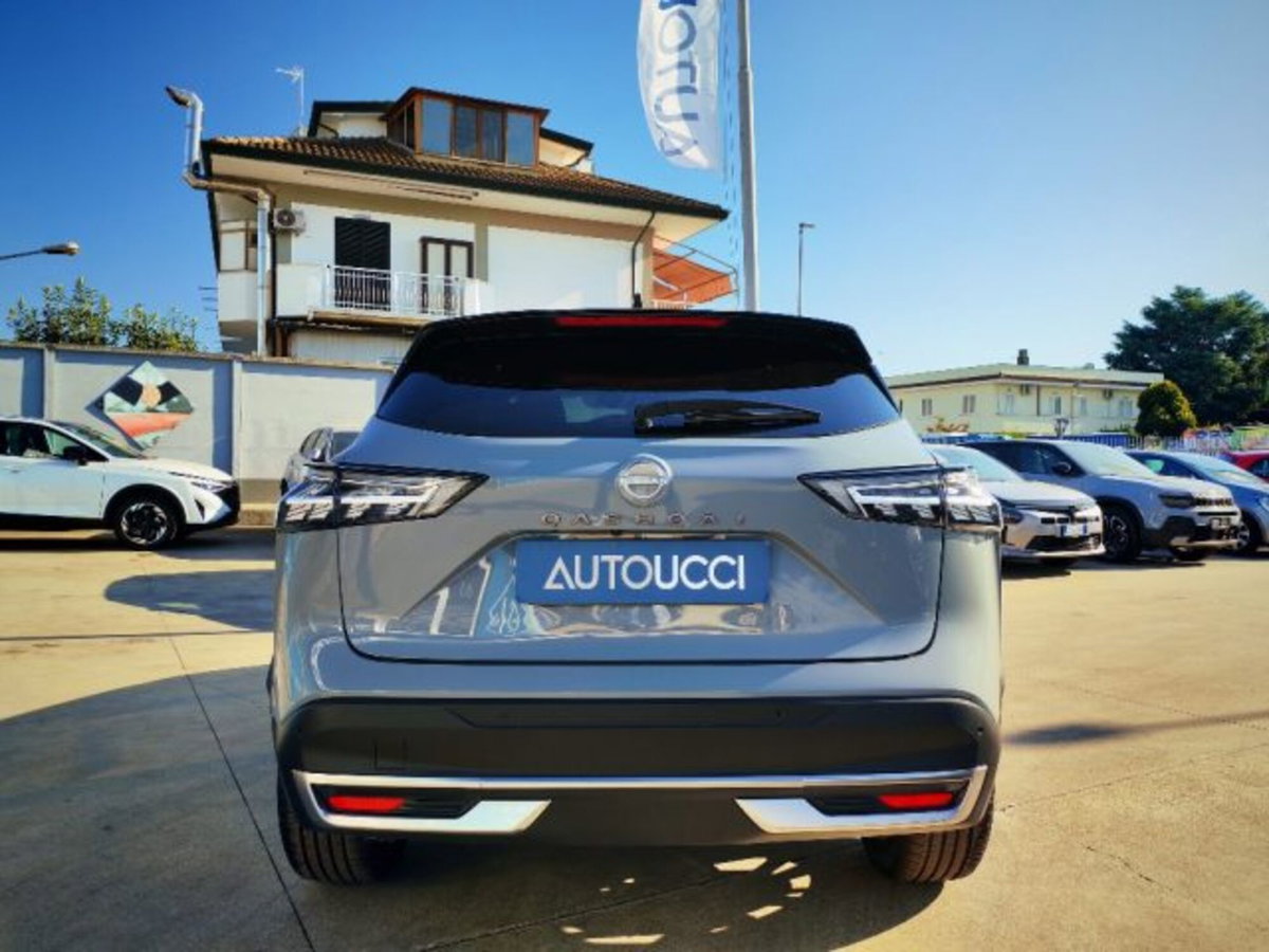 Nissan Qashqai 1.3 mhev Tekna 4wd 158cv xtronic (6)