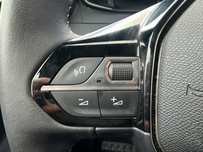 Peugeot 2008 1.2 puretech Allure s&s 100cv (13)