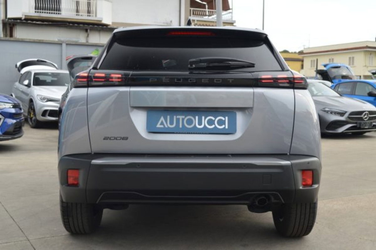 Peugeot 2008 PureTech 100 S&S Allure (6)