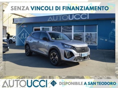 Peugeot 2008 1.2 puretech Allure s&s 100cv usata
