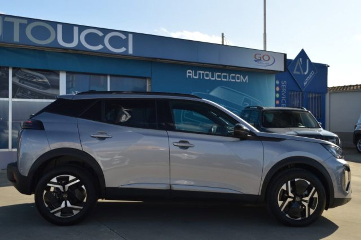 Peugeot 2008 1.2 puretech Allure s&s 100cv (20)