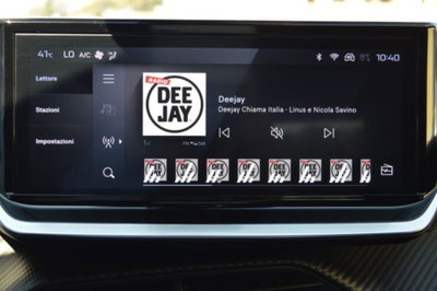 Peugeot 2008 PureTech 100 S&S Allure (16)