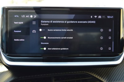 Peugeot 2008 PureTech 100 S&S Allure (18)