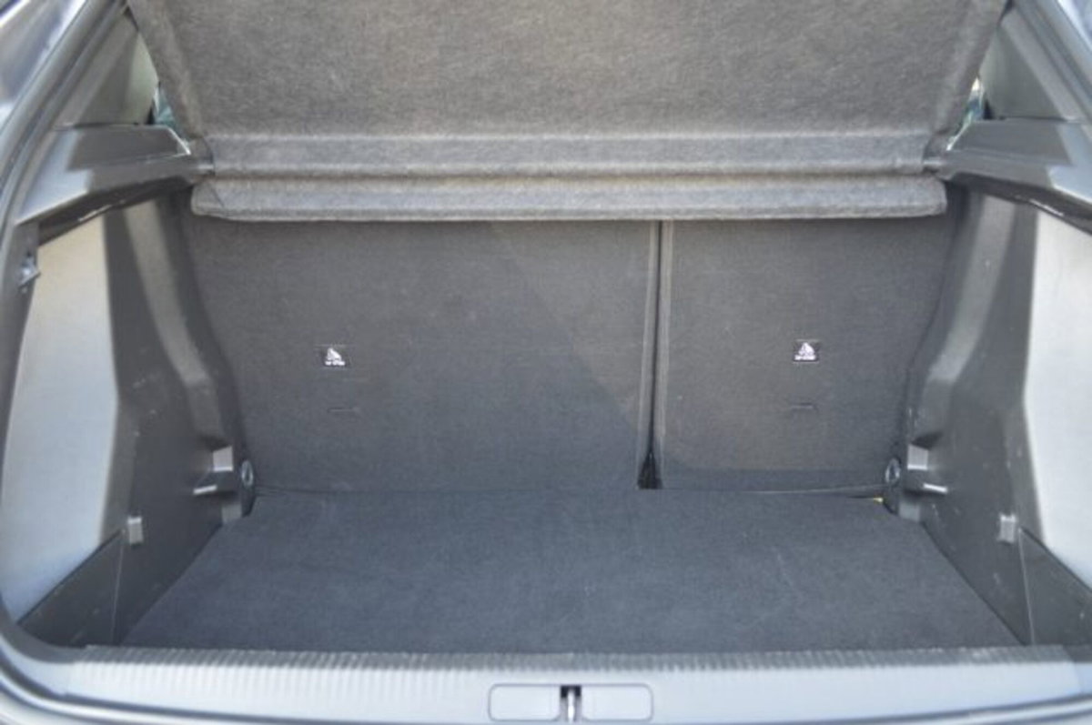 Peugeot 2008 PureTech 130 S&S EAT8 Allure Pack (18)