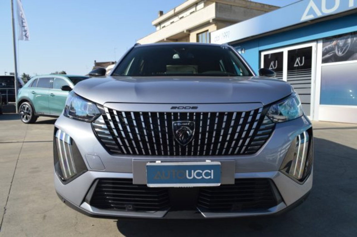 Peugeot 2008 PureTech 130 S&S EAT8 Allure Pack (4)
