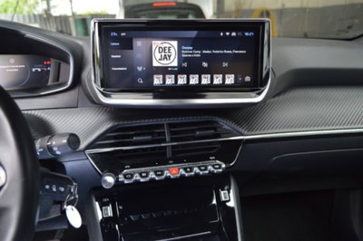 Peugeot 2008 1.2 puretech Allure s&s 130cv eat8 (12)