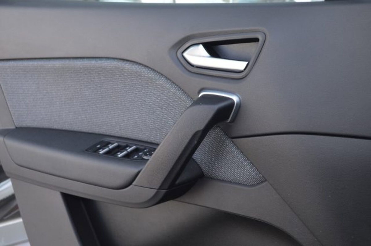Renault Captur 1.0 eco-g Techno 100cv (16)