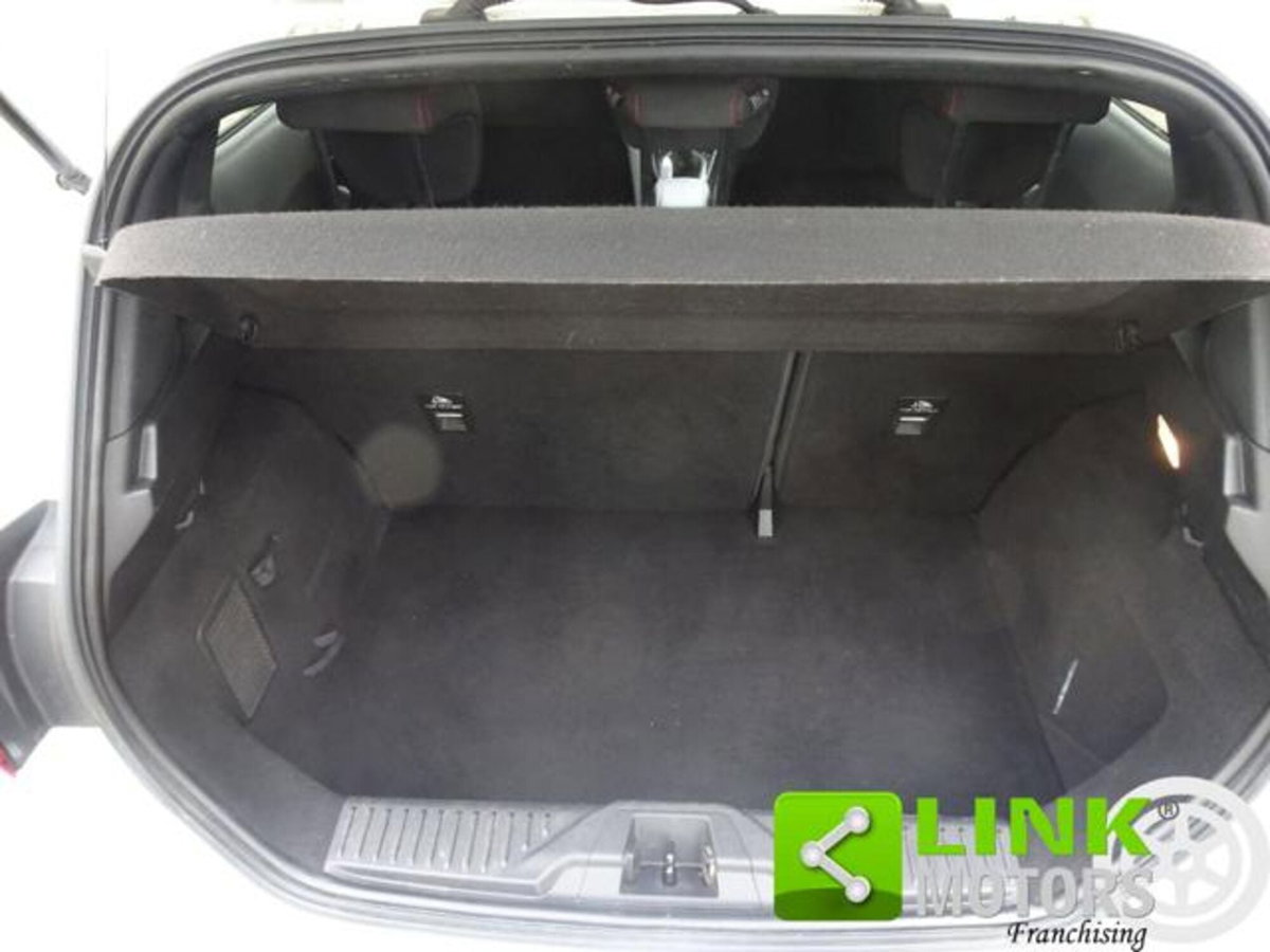 Ford Fiesta 1.1 85 CV 5 porte ST-Line (20)