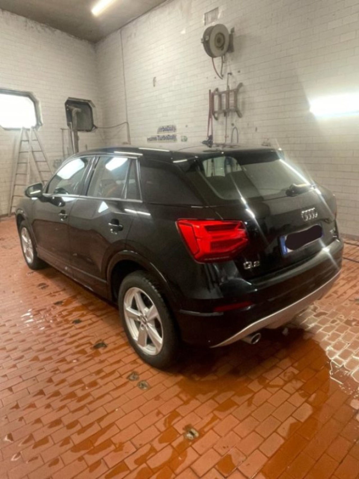 Audi Q2 Q2 30 TDI Identity Black (9)