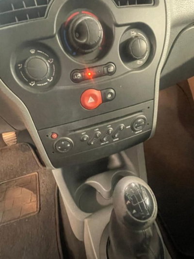 Renault Modus 1.2 16V Dynamique (10)