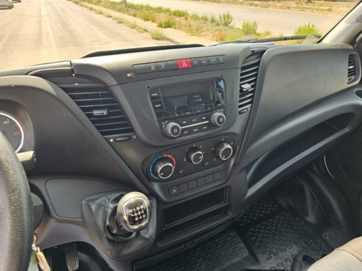 Iveco Daily Telaio 35C14 BTor 2.3 HPT PL-RG Cabinato (13)